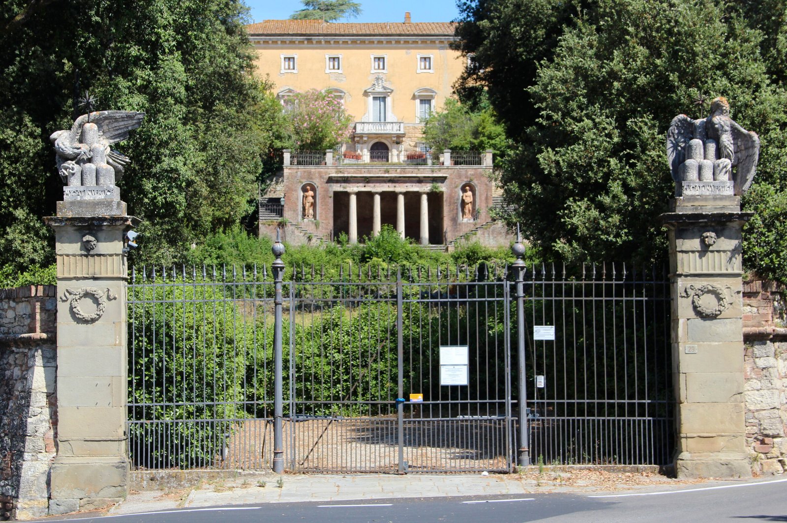 CastelnuovoBerardengaVillaChigiSaracini2